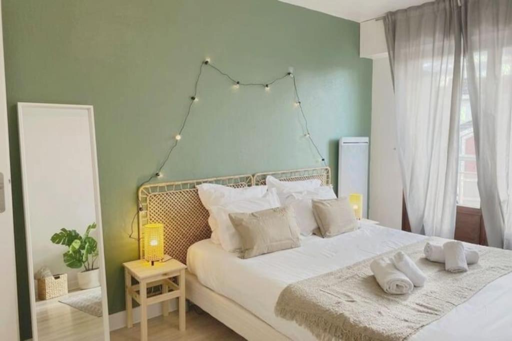 Apartment Le Syrme • 450m De La Plage, Balcon & Parking